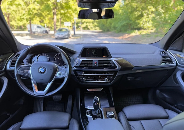 BMW X3 cena 105000 przebieg: 204000, rok produkcji 2018 z Lublin małe 742